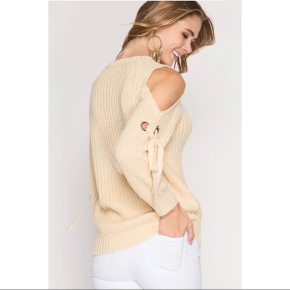 🌺🆕5⭐️Best Cold Shoulder Sweater - Picture 2 of 5